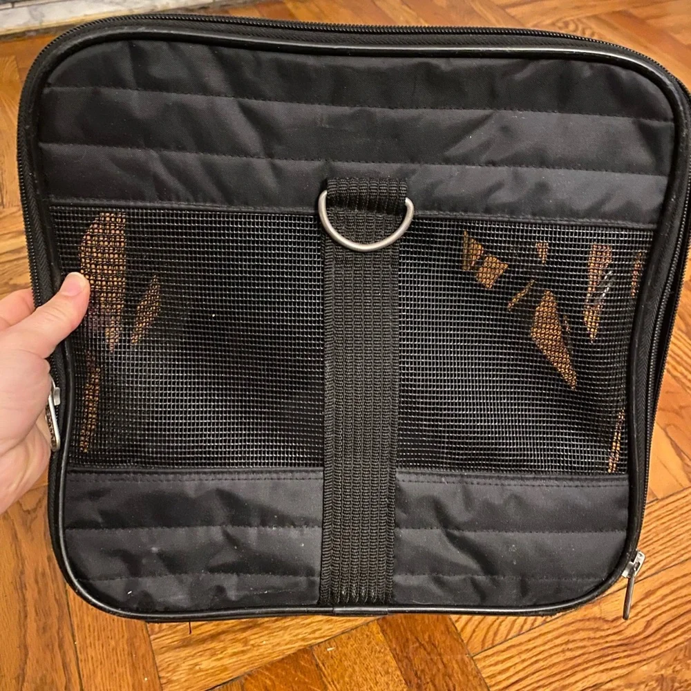 Sherpa Airline Approved & Guaranteed On Board Travel Pet Carrier 19